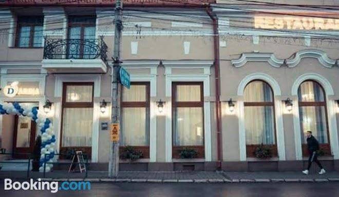Hotel darina tarnaveni