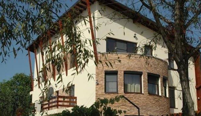 Accommodation cornu pension la rusi 4