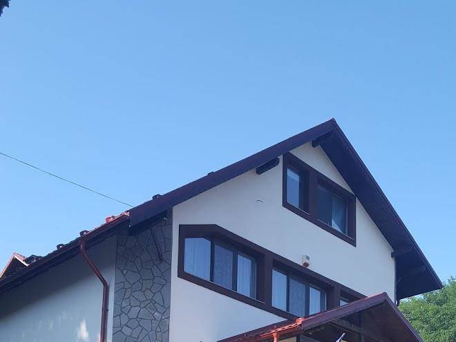 Pensiunea stejarul lui andrei