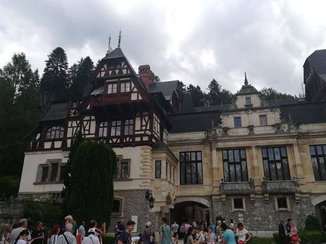 Complex hotel mountain sinaia