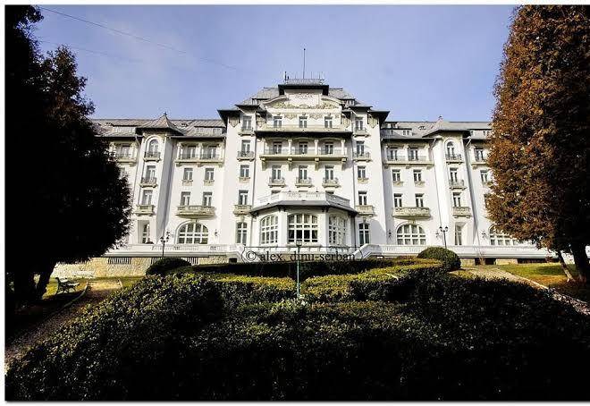 Hotel palace