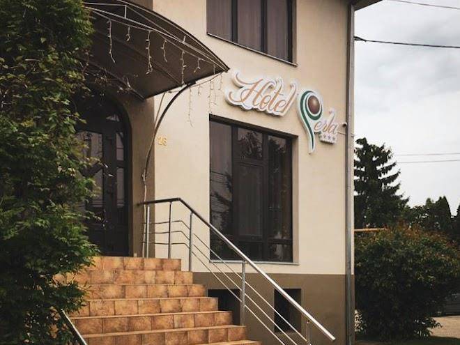 Hotel restaurant perla