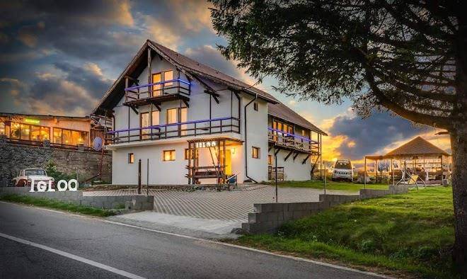 Igloo Paltinis Image