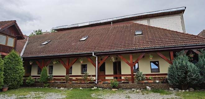 Pensiunea la bradul inalt