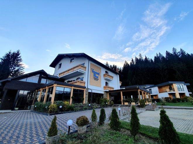 Pensiunea voronet blue resort & spa