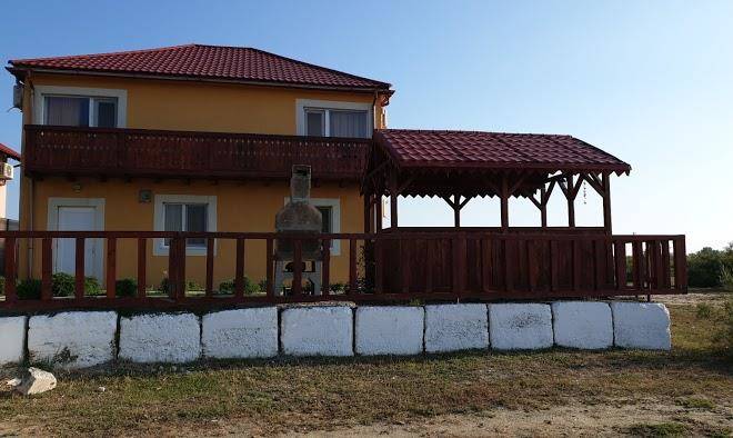 Vila trei