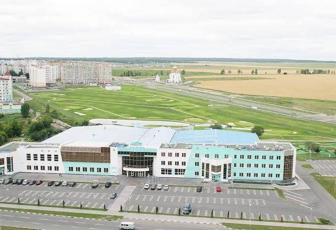 Leader hotel