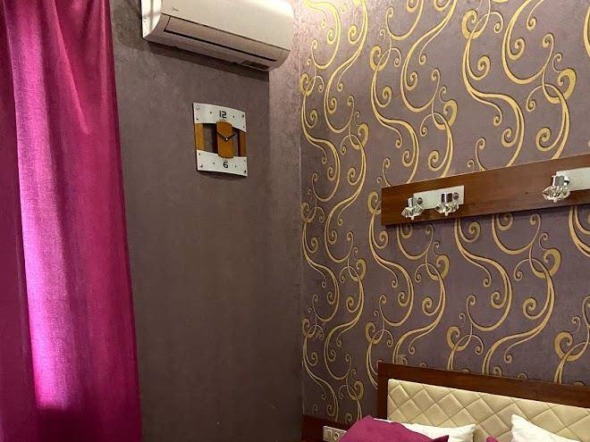 Hotel boston on baltakhinova 17