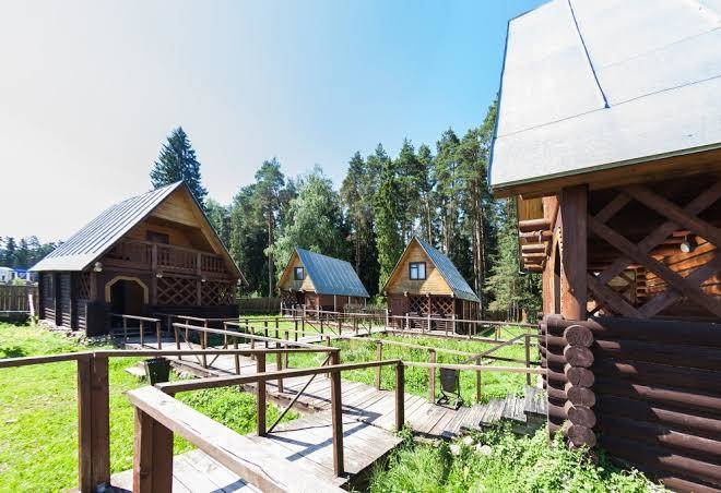 Dachnyy otel' sinyaya osoka