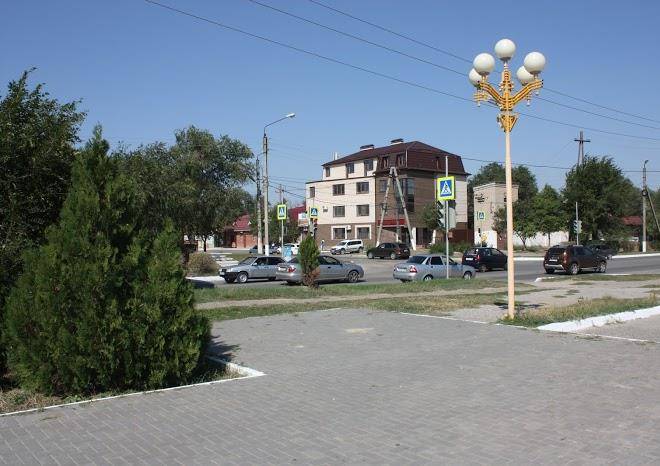 Gostinitsa Domino Image