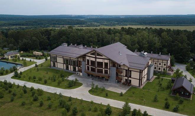Park otel' lazurnyy bereg na oke