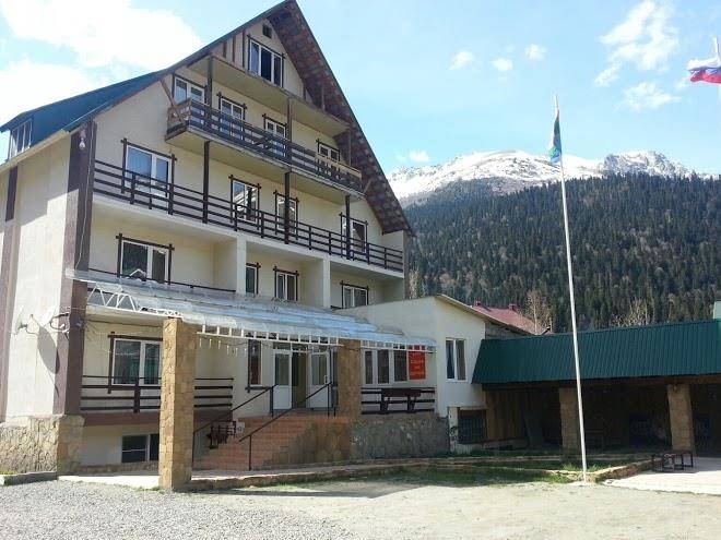 Adel hotel