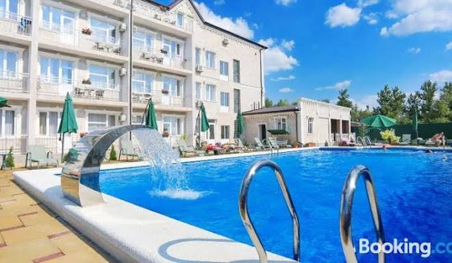 Hotel avdallini golden bay