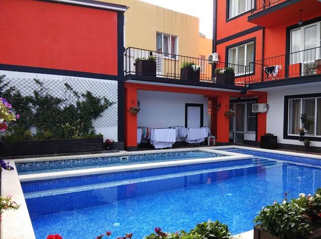 Hotel orange