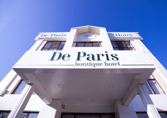 Butik otel' de pari