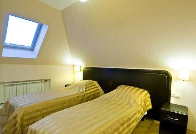Continent hotel