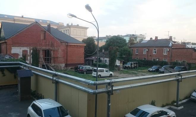 V dvukh shagakh ot starogo tsentra