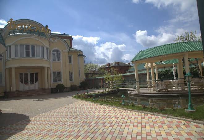 Hotel versal