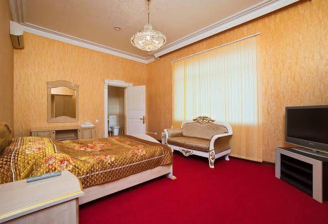 Tip top hotel