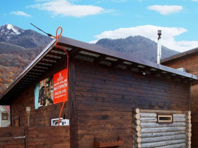 Banya v krasnoy polyane u lukomor'ya