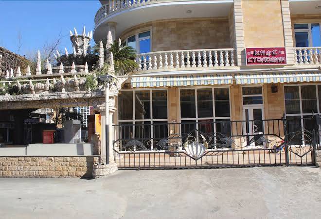 Ellas hotel