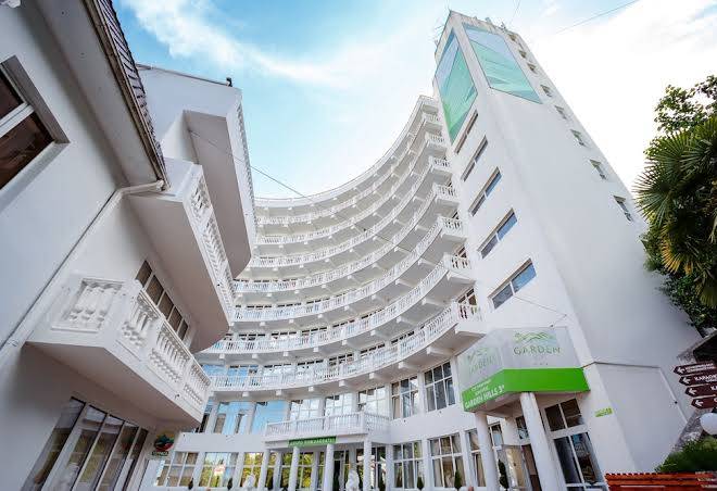 Garden Hills Hotel Image