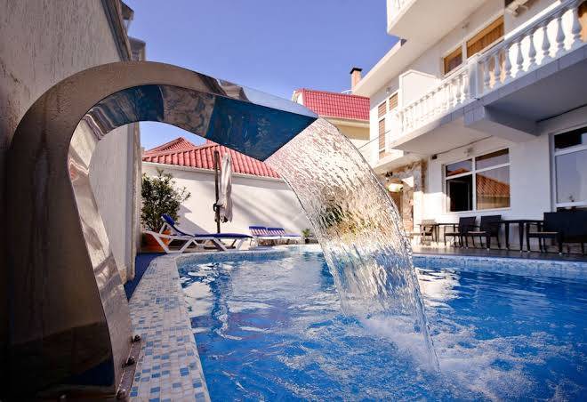 Raduga Prestige Hotel Image