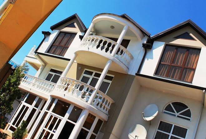 U zapolyar'ya otel'