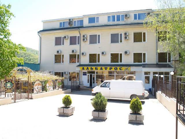 Hotel Albatross Image