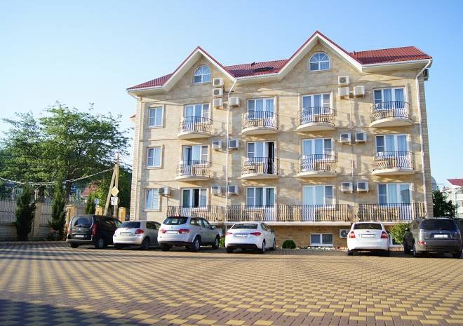 Hotel Pink Dolphin Image