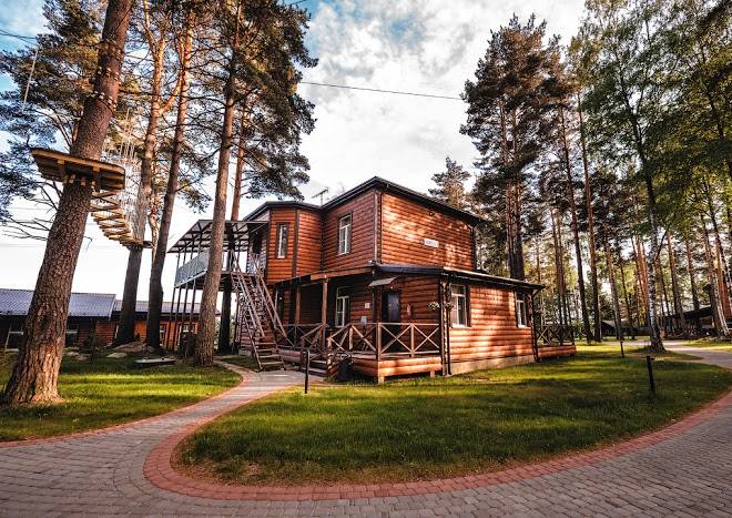 Zagorodnyy klub zhemchuzhina