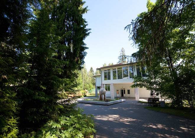 Aut zagorodnyy klub