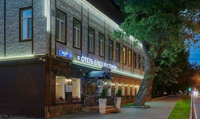 Blues hotel
