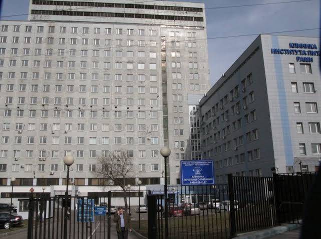 Gostinitsa zarech'ye av