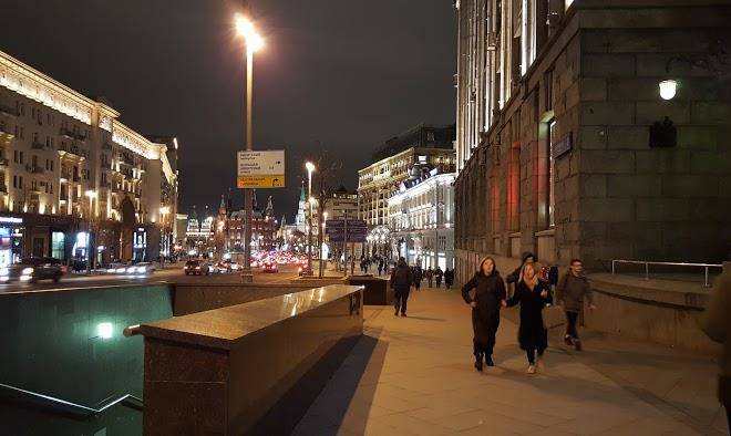 Molotoff Capsule Hotel Image