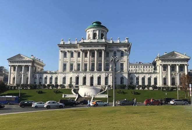 Near kremlin