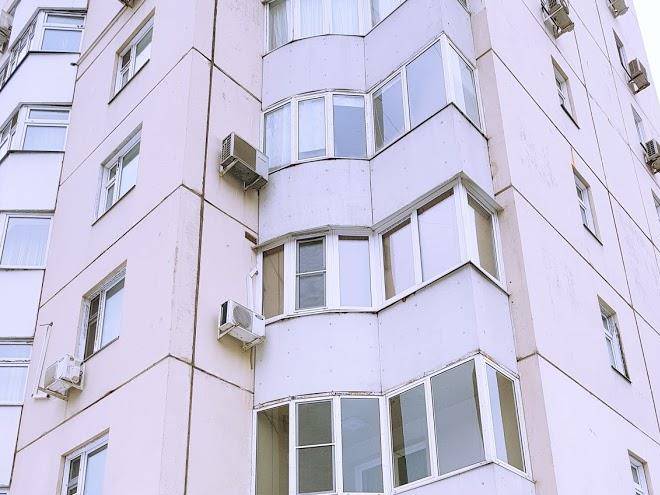 Otel' grad