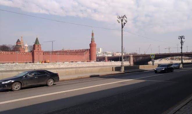 People Red Square Hotel Image