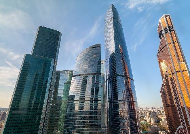 R suites city