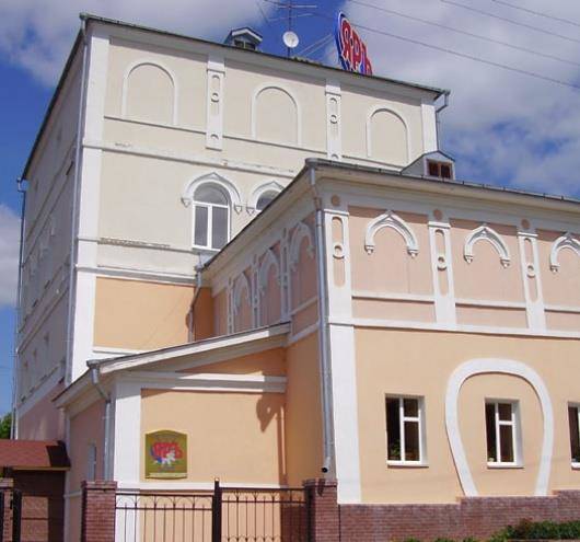 Hotel yar