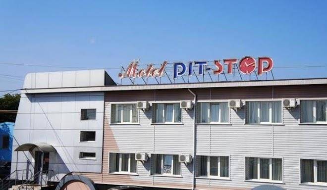 Motel pit stop
