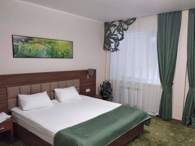Hotelsova