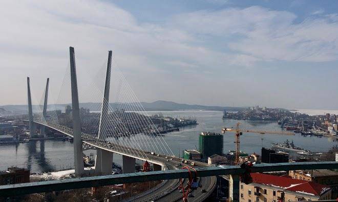 Golden bridge