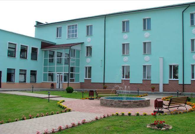 Transit hotel