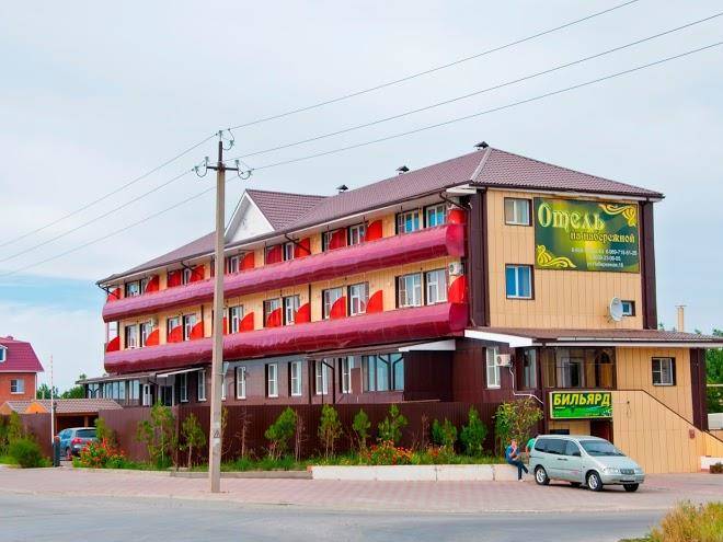 Otel' na naberezhnoy
