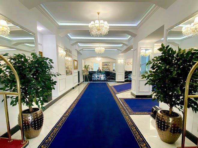 7 avenue hotel and spa