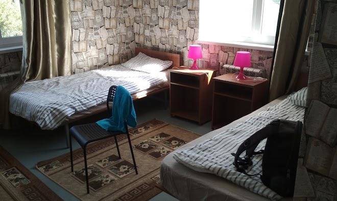 Mini hotel california