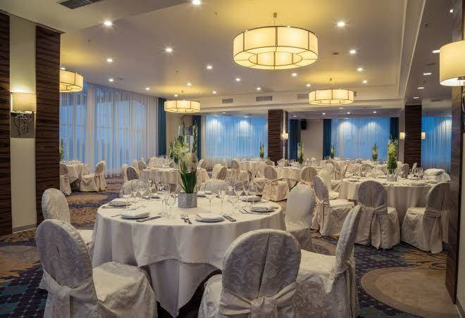 Summer Terrace Renaissance Image