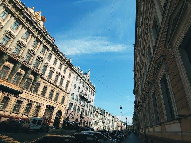Adagio on isaak square