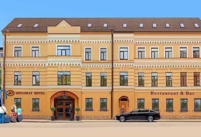 Diplomat hotel